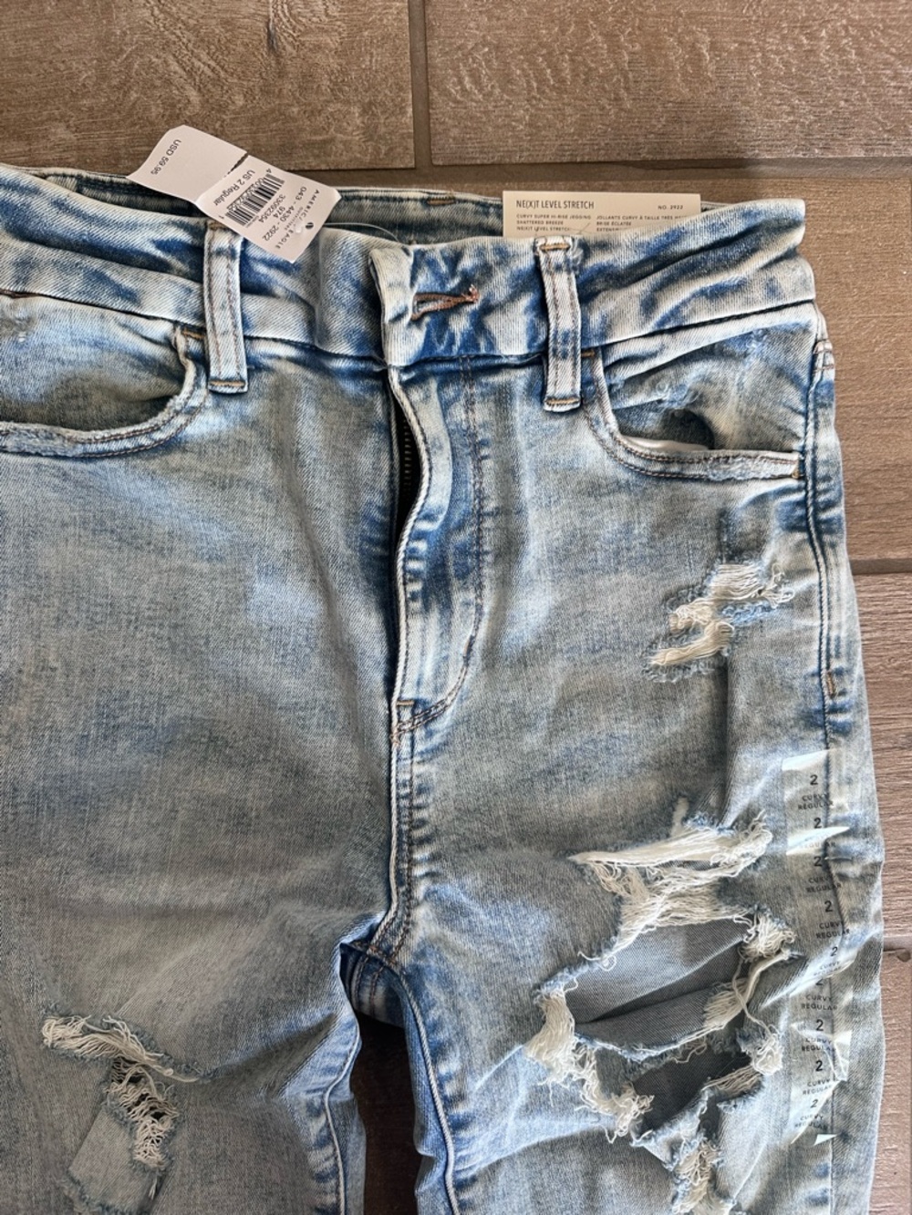 American Eagle Light Blue Stretch Jeans - Size 2 - Picture 3 of 7